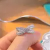 Anel estilo coreano simples ins estilo frio escada quadrado cruz diamante elegante versátil dedo indicador Super Brilhante não fácil de desbotar