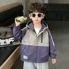 Q248 Chaqueta Cortavientos para Niños Estilo Otoño Guapos Niñitos con Capucha Cortavientos Nuevo Top Holgado de Otoño para Niños