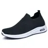 Zapatos para Hombre Feiwei 2025 Primavera Nuevos Zapatos Deportivos Transpirables para Correr para Hombre Slip-On Cuadros Talla Grande Zapatos Casuales