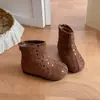Botas de moda para niñas 2026, diseño retro de lunares, botines para niñas pequeñas, estilo slip-on moderno, botitas tipo Martin para bebé, botas de suela antideslizante