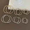 Pendientes de aro geométricos retorcidos de metal liso estilo Ins para mujer, simples, para el trabajo, con temperamento, versátiles, modernos, pendientes de moda, joyería para orejas