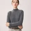 Suéter pullover de punto grueso 100% lana de cabra pura para mujer con cuello semialto y hombros raglán, perfecto como capa base