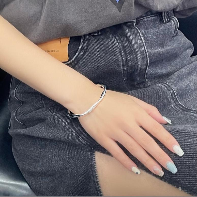 rBVBEcMM_m_e17f0a9fa83742eedc6