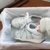 2026 Primavera/Verano Atado al Frente Diario de Malla Transpirable Zapatos de Entrenamiento Alemanes para Mujer Modernos Versátiles Tenis Blancos Calzado de Mujer