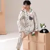 Algodão PuroPijama Masculino de Desenho Animado Cardigã de Manga Longa Conjunto de Roupa de Casa Listrado, Adequado para Usar ao Ar Livre, Novo Modelo de Outono 2026