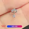 Pendientes de Aleación de Titanio F136 con Tres Colgantes Redondos de Circonita, Incrustados con Circonita 5A, Tornillo Interno, Clavos para Cartílago Auricular, Joyería para Piercings de Titanio G23