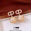 Aretes Redondos Nariz de Cerdo Plateados con Incrustaciones de Circonita y Perla, Aretes de Estilo Retro a la Moda, Aretes de Lujo Ligero y de Gama Alta para Mujer