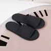 Pantuflas Desechables de Hotel, Engrosadas, Antideslizantes, Adecuadas para Bañarse, Uso en Casa, Para Recibir Invitados, Pantuflas de Tela Genuina de Media Cobertura al por Mayor