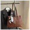 Nova Bolsa Tote, Bolsa de Mão Grande em Couro a Óleo Retrô, Textura Simples, Bolsa de Ombro Fashion, Bolsa Prática para o Dia a Dia