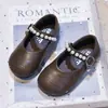 Zapatos de piel para niños 2026 primavera y otoño nuevos estilo coreano para niñas mocasines de suela blanda zapatos poco profundos de princesa para combinar con faldas