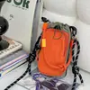 Bolsa de Tecido Leve para Garrafa de Água e Copo Esportiva ao Ar Livre de Outono para Mulheres 2026 Nova Super Popular Casual Transversal para Celular