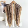 Novo Lenço Triangular de Outono e Inverno Lenço Retrô de Espinha de Peixe de Alta Qualidade Lenço Decorativo para Combinar com Camisa Feminina Lenço Xale