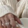 Anillo de Diseño Versátil de Moda Estilo Coreano para Mujer, Estilo Dulce y Cool, Calado con Flor Vacía, Diamante Brillante Simple de Alta Gama
