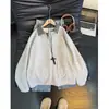 Sudadera de punto gris claro de dos piezas falsas para hombre, polo de invierno forrado de polar con cuello camisero, chaqueta estilo americano con cuello de camisa
