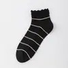 Calcetines de Burbujas, Calcetines Cortos para Mujer, Calcetines Finos Tipo Barco para Primavera y Verano, Calcetines de Algodón Hueco Transpirables a Rayas, Calcetines Cortos con Borde Fruncido, Calcetines de Encaje