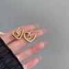 Pendientes con Forma de Corazón para Mujer 2026 Tendencia Nicho Diseño Metálico Único Simple Elegante Versátil Pendientes