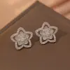[Aço Titânio] Novo Estilo Transfronteiriço Colar Estrela de Cinco Pontas com Zircônia Incrustada em Cobre para Mulheres, Joia Pingente Versátil de Design de Nicho de Alta Qualidade