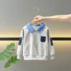 Moletons Processados e Personalizados para Meninos Primavera e Outono 2025 Novas Blusas Estampadas com Letras para Crianças Roupas Casuais Tendência de Manga Longa para Crianças