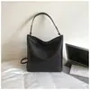 Bolso de mujer retro de gran capacidad transfronterizo, nuevo bolso cruzado tipo cubo casual de alta moda, elegante bolso de hombro y para debajo del brazo