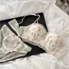 Ropa interior strapless de encaje antideslizante para niñas estudiantes, sujetador push-up sin aros para busto pequeño, estilo dulce anti-caída