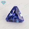 Huagang Gem Tan Sang Lan Triángulo Biselado Zircón Piedra Desnuda Triángulo Invertido Tan Sang Azul CZ Artificial Piedra Hao Anillos