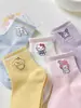 Calcetines para niñas para primavera y otoño, calcetines de tubo medio de dibujos animados lindos para niños, Kuromi, My Melody, Gato KT, calcetines de algodón para niñas de otoño e invierno