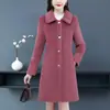 Casaco de inverno para mãe de meia-idade, jaqueta de lã de cordeiro, forrada com fleece, espessada, comprimento médio, casaco estiloso de outono para mulheres de meia-idade e idosas