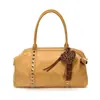 Bolsa Vintage com Rebites para Mulheres, Grande Capacidade, Luxo Leve, Nicho, Versátil, Bolsa de Ombro Único para Axila para Início do Outono