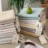 Exportado a Corea, Cubre Cama de Algodón Doble Cara con Relleno Acolchado, Sábana de Cama Antideslizante para Tatami de Cuatro Estaciones, Colchoneta Fina, en Stock para Venta al por Mayor