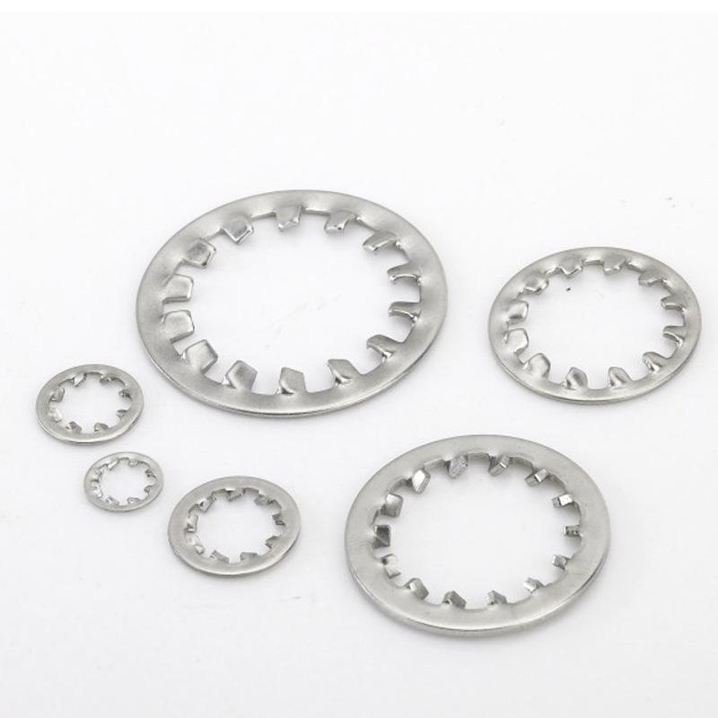 10377886329_1579569903