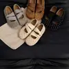 Zapatos Mary Jane de una correa, color liso, elegantes, nuevo estilo retro de moda 2026, llamativos y frescos, con un toque de diseño inspirado en Chanel