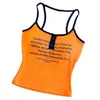 Camisola corta de verano de moda para mujer, corte ajustado, con estampado de letras de color contrastante, adecuada tanto para llevar sola como debajo de otra prenda.