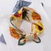 53 Lenços de Seda com Sensação de Luxo Leve e de Alta Qualidade, Lenço de Seda 100% Amora, Lenço Quadrado Elegante, Presente de Dia das Mães