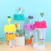 Taza con pajita de impresión de dibujos animados para niños, taza de plástico de protección ambiental, taza de plástico portátil para exteriores de gran capacidad, taza de agua de moda para niños