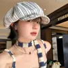 Boina Artista Listrada Estilo Coreano para Mulheres, Primavera, Verão e Outono, Boné Newsboy Bico de Pato Emagrecedor, Novo Chapéu Versátil de Proteção Solar
