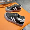 WS-W619 Nuevos de Primavera Zapatos de Entrenamiento Alemanes de Suela Gruesa Estilo Hong Kong para Mujer Retro Nicho Venta Caliente Versátiles Punta Redonda Casual Zapatos de Tabla
