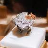 Joyería Gao Ding exquisito traje de pétalos de diamantes completos para mujer, anillo de esmeralda de imitación de circón cúbico microincrustado chapado en oro