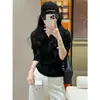 Suéter de punto de manga larga con cuello en V color albaricoque para mujer, otoño e invierno, suéter corto ajustado como capa interior para mujeres petite, top chic para principios de primavera