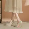 Estilo Francés Color Champán Impermeables Plataforma Tacones Altos Zapatos de Boda Xiuhe para Mujer Lentejuelas de Cristal Zapatos de Boda Tacón de Aguja Boca Baja Zapatos Simples de Una Sola Capa
