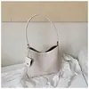 Bolsa Tecida Elegante de Grande Capacidade 2026 Chegada Nova de Verão Bolsa de Ombro Simples de Cor Sólida para o Dia a Dia