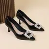 Zapatos de tacón alto estilo francés para mujer, nuevo modelo primavera-verano 2026, cómodos zapatos de trabajo profesionales de punta fina, zapatos individuales versátiles con pedrería