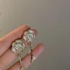 Nuevos Pendientes de Tuerca Vintage Camelia Coreanos Pendientes de Zirconia con Sentido del Diseño Nicho Femenino Pendientes Elegantes Estilo Coreano Sentido de Celebridad de Internet