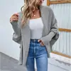 Nueva ropa de punto para mujer de otoño e invierno, cárdigan de color liso con mangas murciélago estilo europeo y americano, chaqueta de punto de manga larga para principios de otoño para mujer