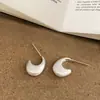 Pendientes de botón cepillados versátiles de lujo ligero de alta gama para uso diario, estilo europeo y americano, elegante temperamento, diseño de nicho, pendientes para el trabajo