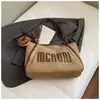 Bolso Tote de Gamuza de Gran Capacidad Súper Popular para Mujer 2025 Nuevo Estilo Retro Bolso de Hombro de Moda Bolso de Axila con Letras