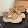 2025 Novo Estilo Mocassins Grossos com Forro de Lã e Velcro Estilo Hong Kong Sola Grossa Botas de Neve Femininas para Outono e Inverno Sapatos de Algodão Versáteis Antiderrapantes