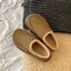 Zapatos perezosos de terciopelo, de un solo paso, mate, que aumentan la altura, para exteriores, pantuflas de algodón, zapatos de algodón de invierno, para mujer, cálidos, para suelo con nieve, suela gruesa tipo pan