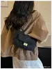 Bolsa de ombro acolchoada com corrente estilo Chanel, novo modelo primavera-verão 2026, estilo elegante para mulher madura, bolsa transversal tipo balde tendência de celebridade da internet