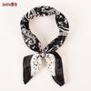 Bufanda cuadrada pequeña versátil y profesional, de varios estilos, con estampado de colores, para damas, venta al por mayor, 60 unidades