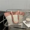 Bolsa Casual de Palha Tecida de Grande Capacidade para Mulheres 2025 Verão Bolsa de Palha Férias à Beira-Mar Bolsa de Praia Versátil Bolsa de Ombro para Deslocamento